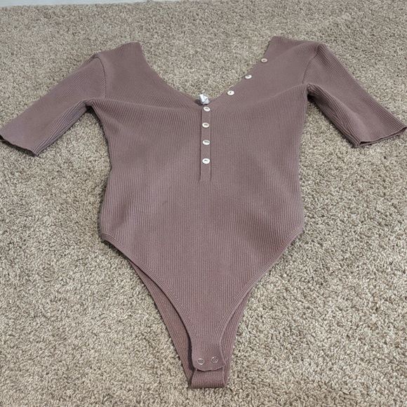 Mauve Bodysuit - Picture 1 of 3